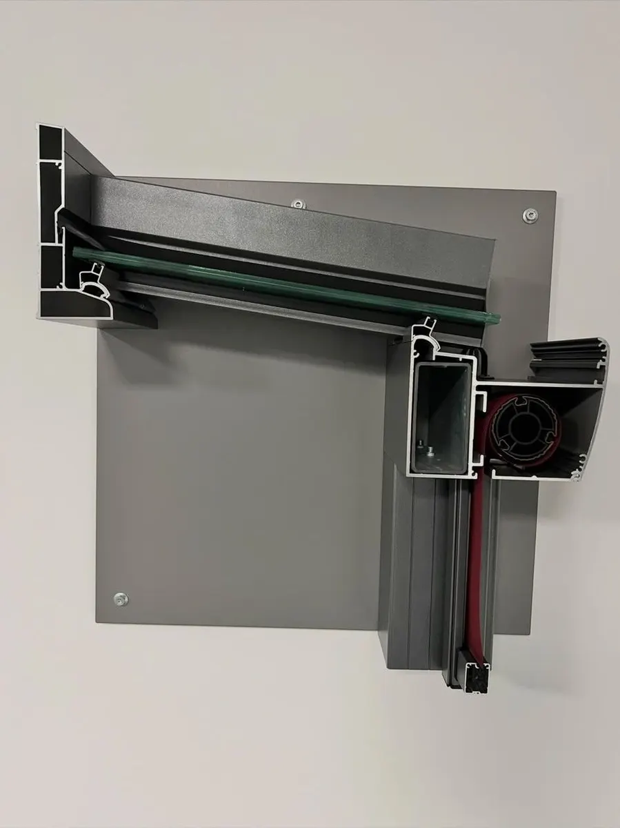 Schnittmuster eines Profilsystems mit integrierter Markise